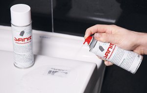 Wie entferne ich schnell und sicher Haftetiketten und Klebstoffreste auf Sanitärobjekten, Keramik und Glas? 