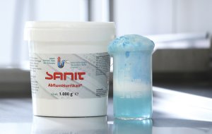 SANIT AbflussHurrikan®: eine Hälfte Magie, die andere Hälfte Chemie